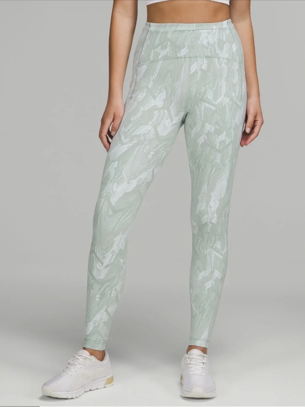 Lululemon Swift Speed High Rise Tight - Picture 1 of 4